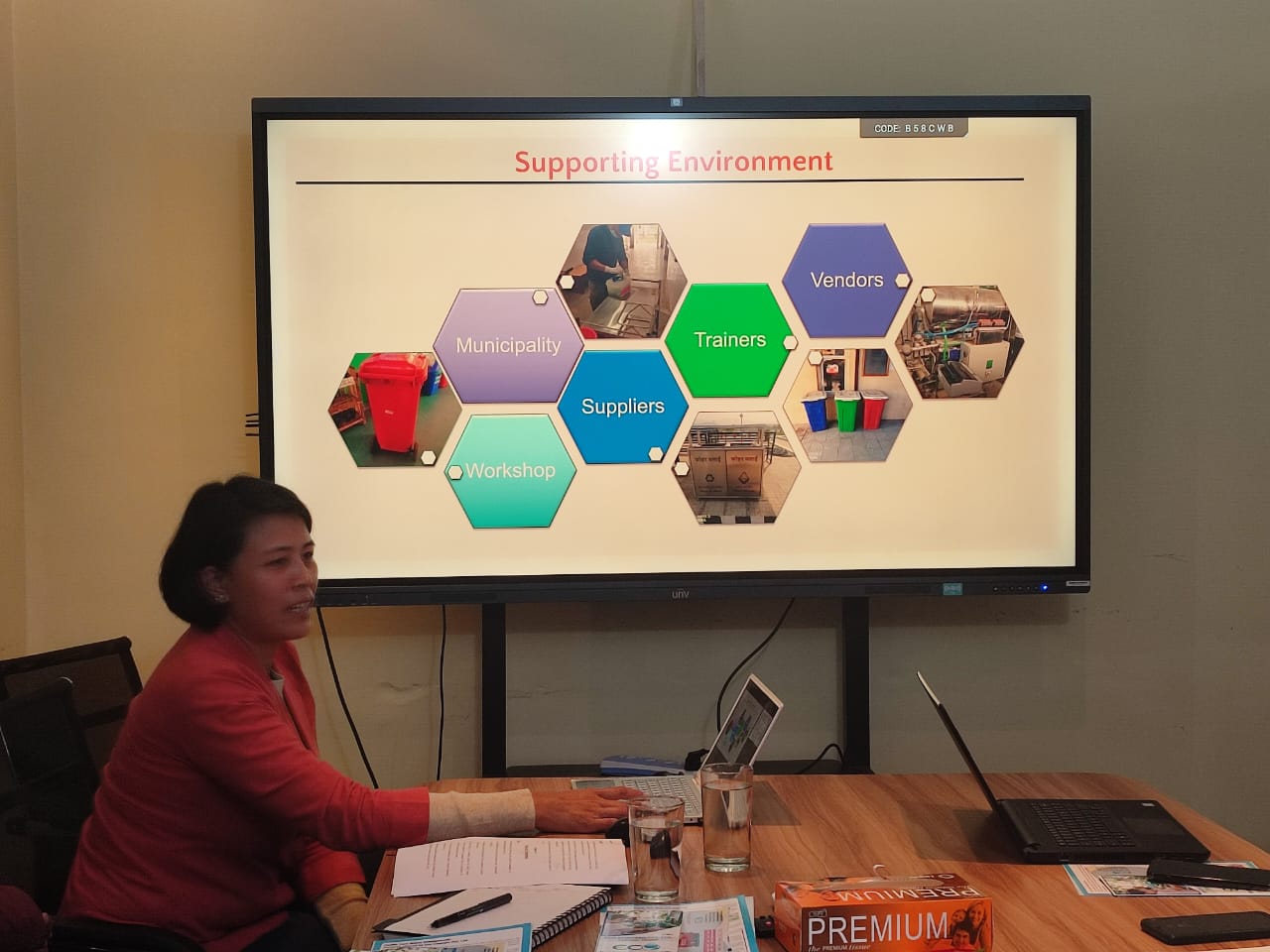 Presentation on HCWM at KMC